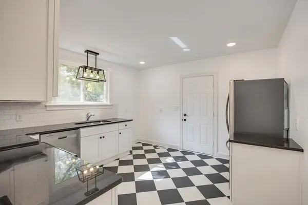 230 Fairway Dr, Nashville, TN 37214