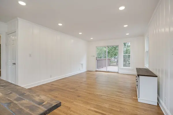 230 Fairway Dr, Nashville, TN 37214