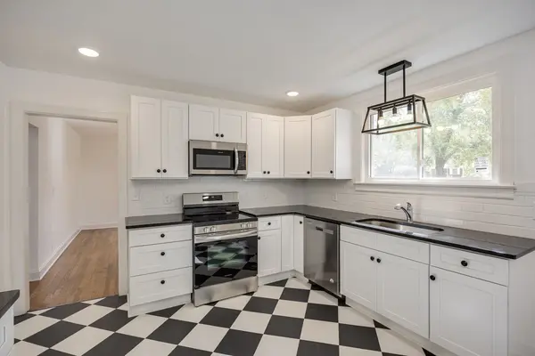 230 Fairway Dr, Nashville, TN 37214