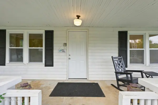 4317 Fulton Rd, Corryton, TN 37721