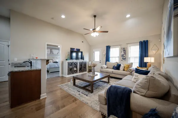 8041 Manchester Pike, Murfreesboro, TN 37127