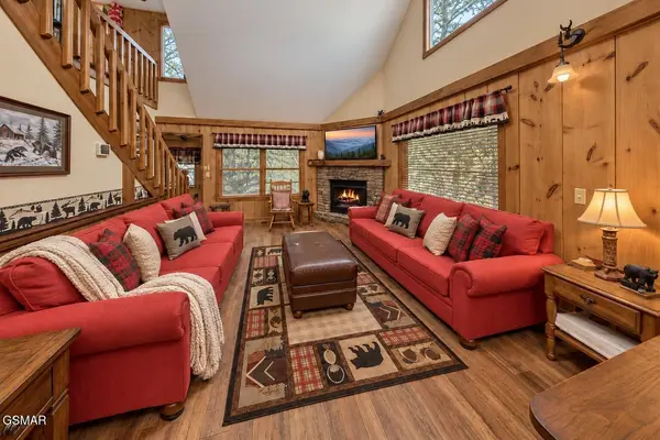 2120 Jeans Way, Sevierville, TN 37876