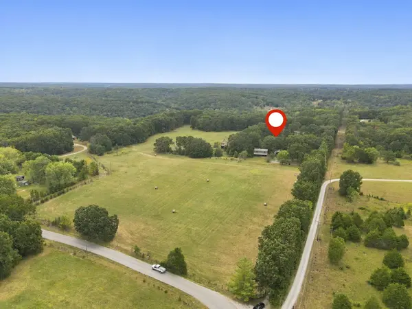 1724 Liberty RD, Rogersville, MO 65742