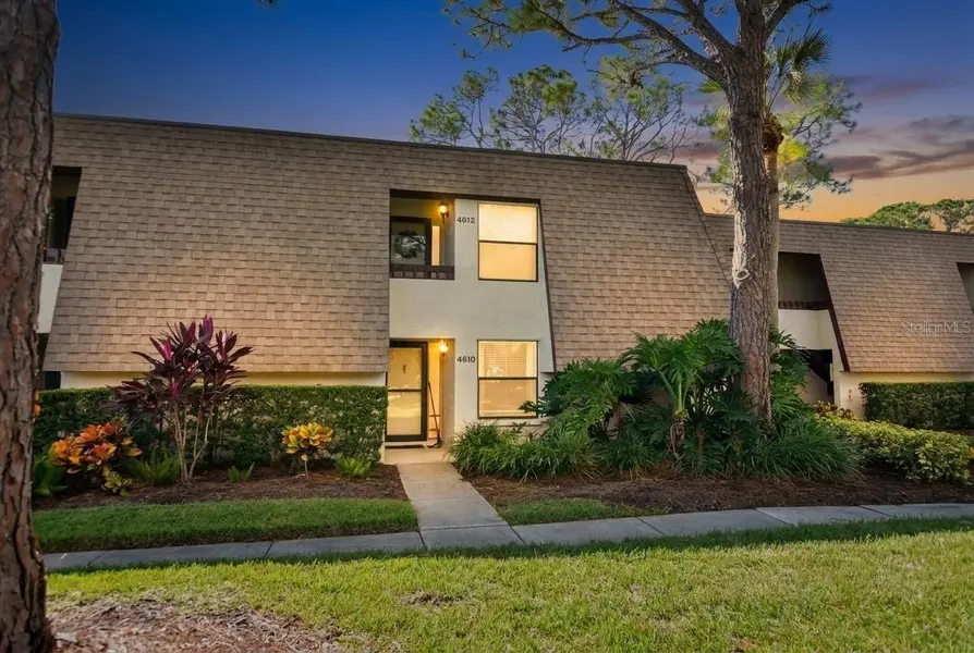 4610 RINGWOOD MEADOW #17, Sarasota, FL 34235