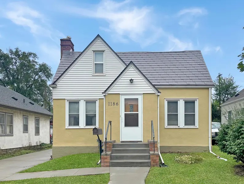 1186 Englewood AVE, Saint Paul, MN 55104