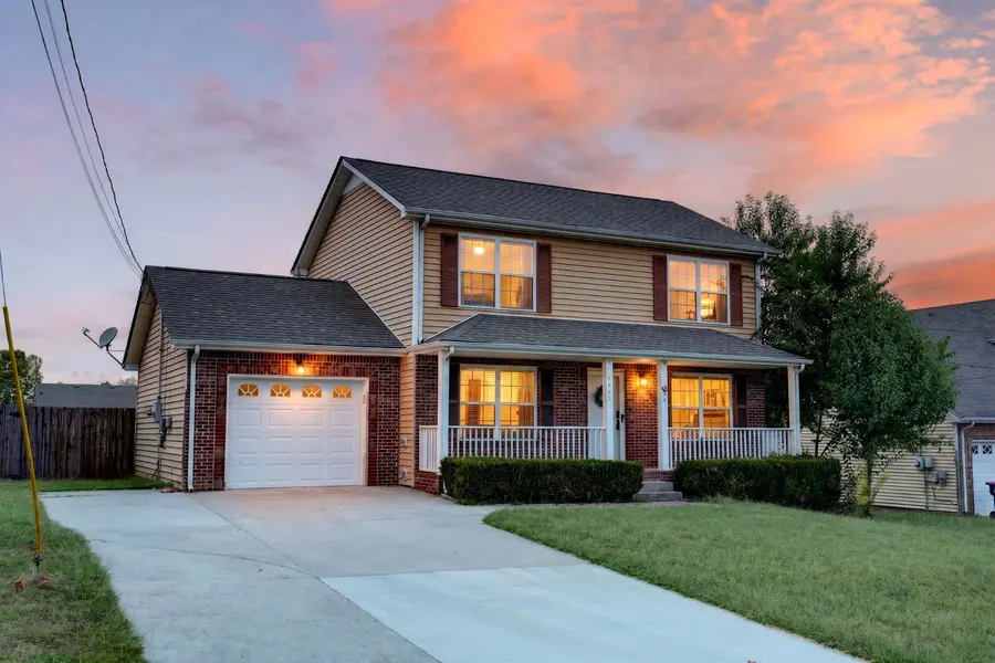 3414 Queensbury Rd, Clarksville, TN 37042