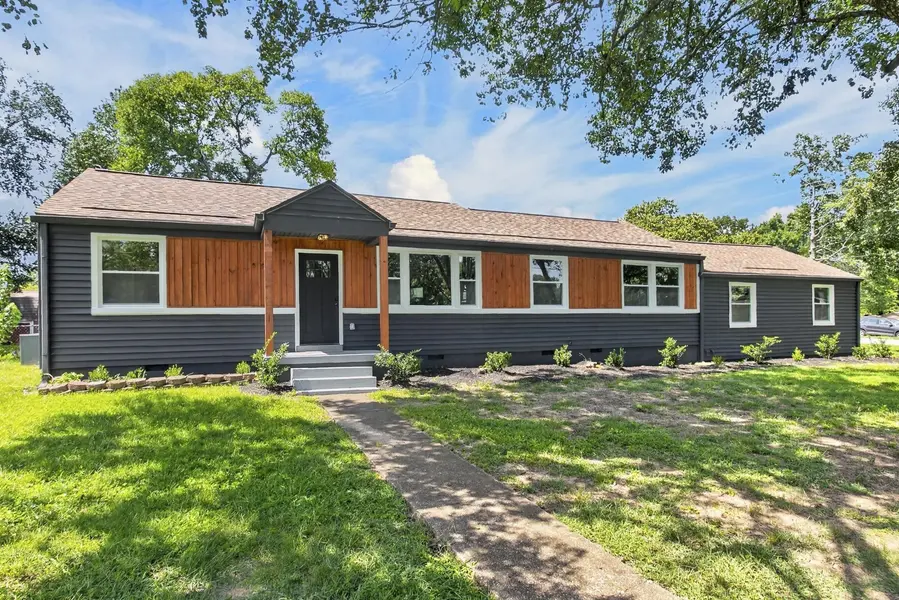 900 Vantrease Rd, Madison, TN 37115