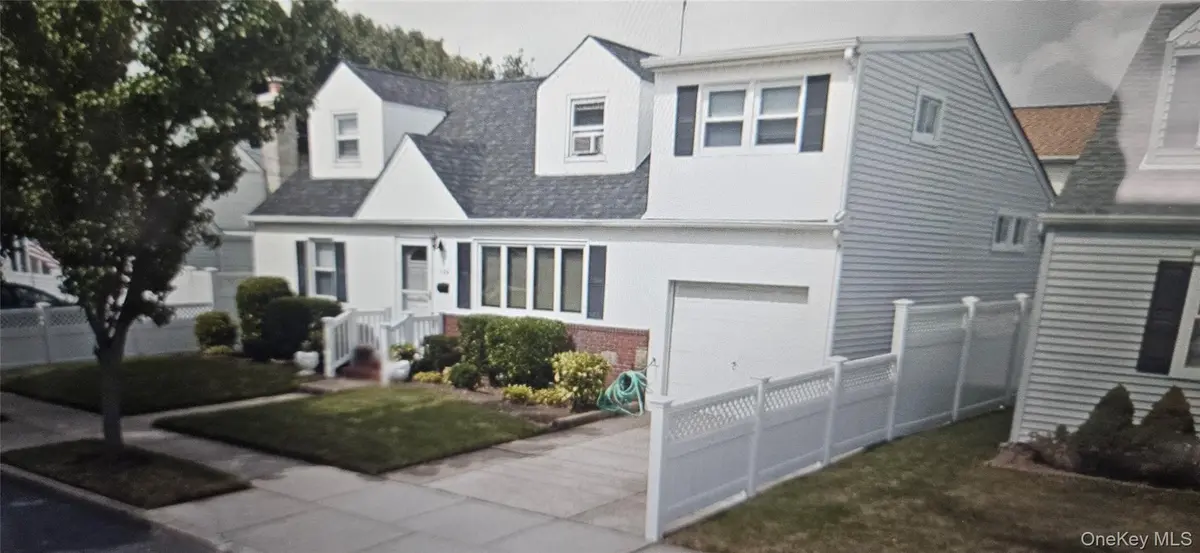 126 Waterford RD #Lower, Island Park, NY 11558