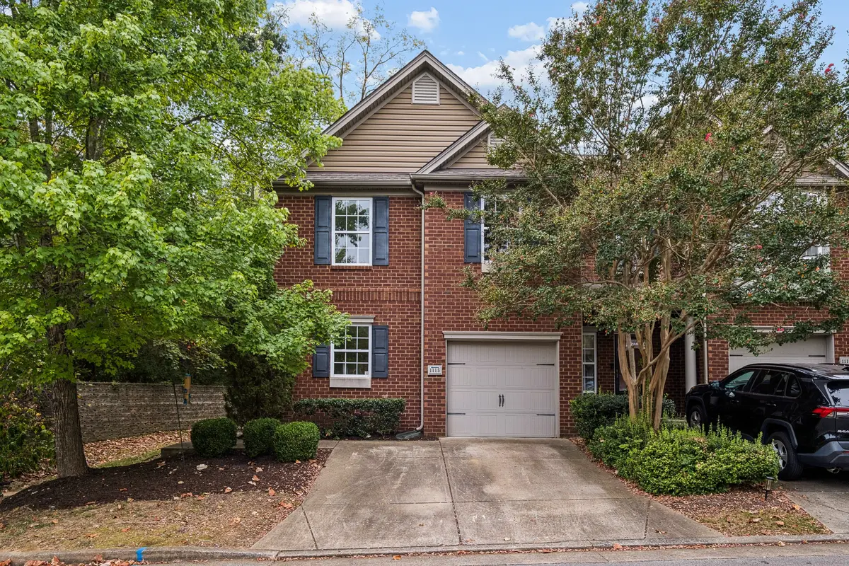 1115 Thorncrest Rd, Nashville, TN 37211