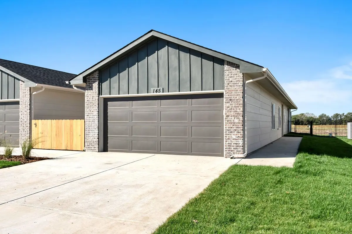 244 N Gowen St, Goddard, KS 67052