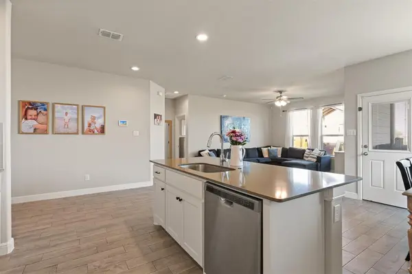 1924 Albany Lane, Cleburne, TX 76033