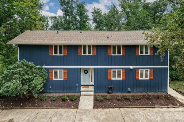 93 White Pine DR, Fletcher, NC 28732