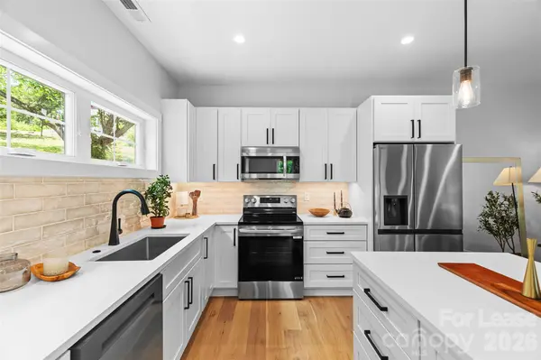 8 Wildwood Park Knoll, Weaverville, NC 28787