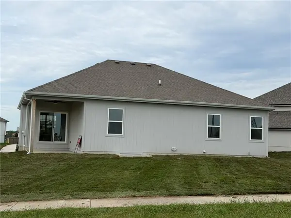 15595 N Sheridan CT, Basehor, KS 66007