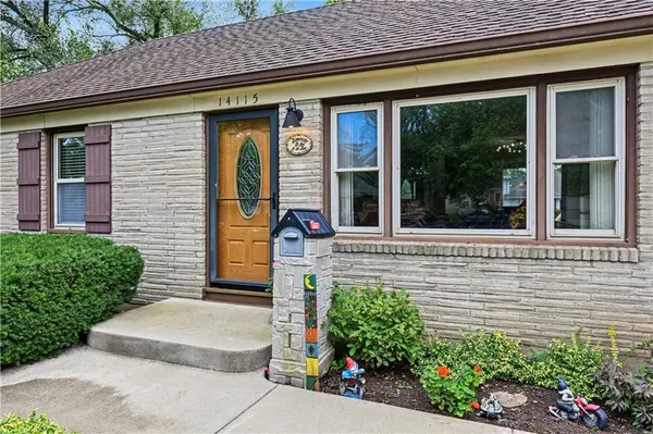 14115 W 93rd ST, Lenexa, KS 66215