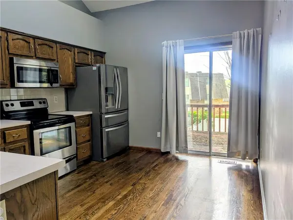 3539 NW 70th ST, Kansas City, MO 64151