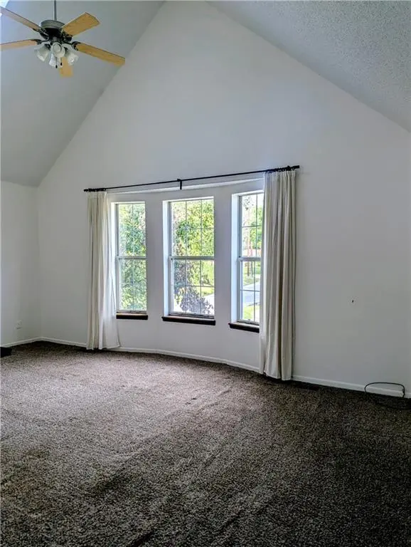 3539 NW 70th ST, Kansas City, MO 64151