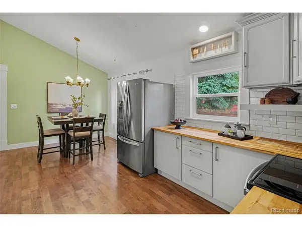 9647 W Elmhurst, Littleton, CO 80128