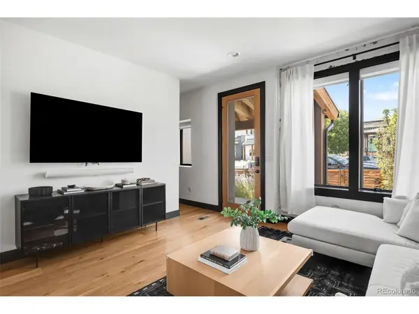 3320 Navajo, Denver, CO 80211