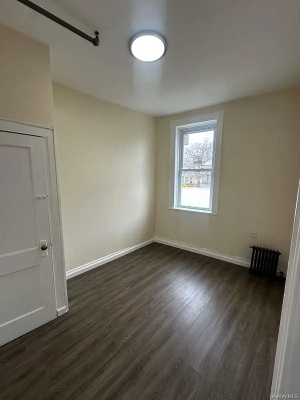 21226 Jamaica AVE, Queens Village, NY 11428