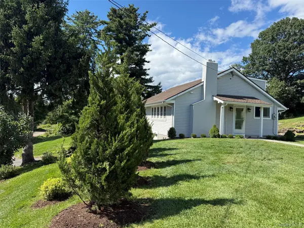 221 Prospect Hill RD, Ancram, NY 12502