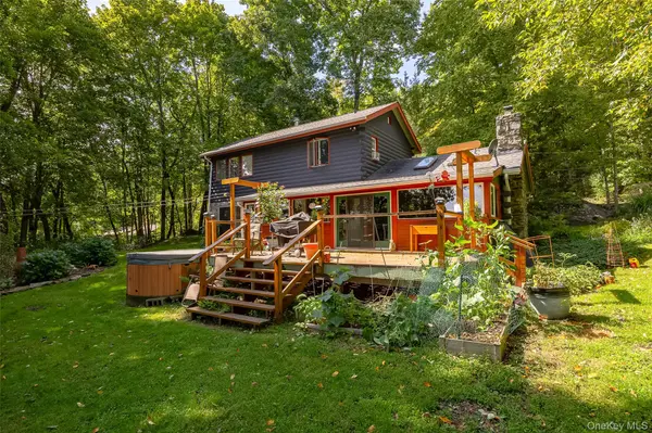 80 Bear Hill RD, Patterson, NY 12563