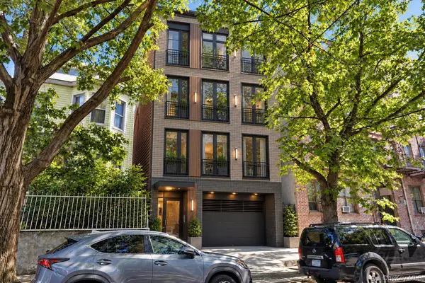 2140 Mapes AVE, Bronx, NY 10460