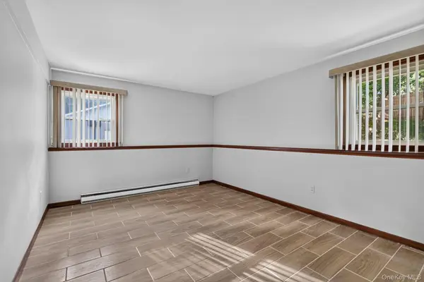 155 Stoneleigh AVE, Carmel, NY 10512