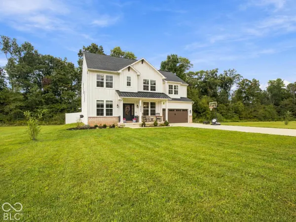 6445 W Ohio Ridge RD, Columbus, IN 47201
