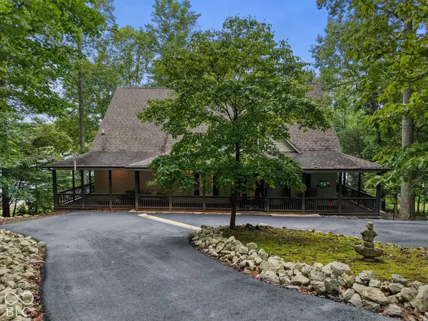 3932 E Rembrandt DR, Martinsville, IN 46151