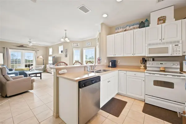 208- 54 SE 910 AVE #208, Suwannee, FL 32692