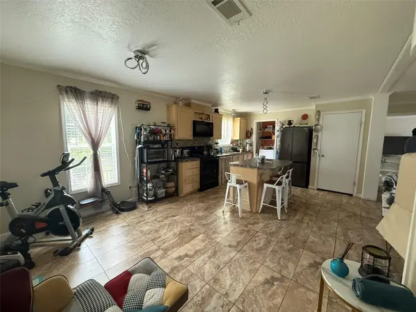 9049 BURR DR, Polk City, FL 33868