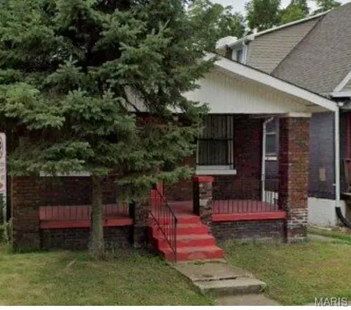 4930 Thekla AVE, St Louis, MO 63115