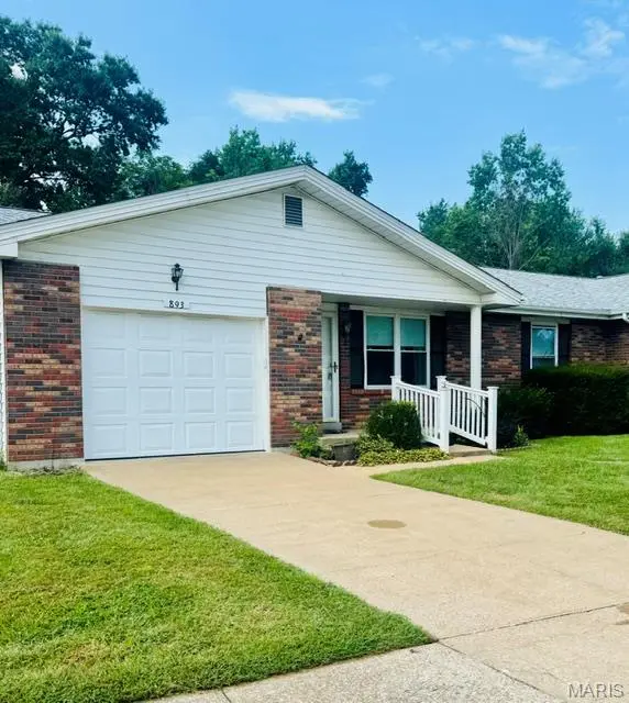 893 Woodridge DR, Arnold, MO 63010