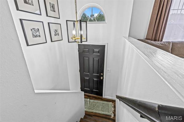 1552 St. Charles Dr, Hillsboro, MO 63050