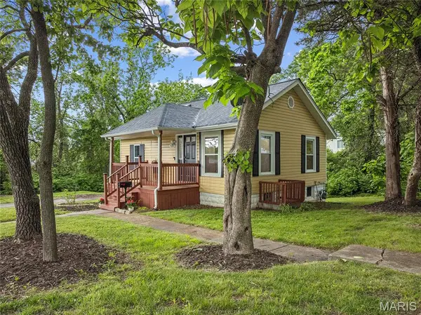 436 Meacham ST, Kirkwood, MO 63122