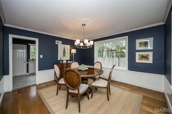 59 Pointer LN, Ladue, MO 63124