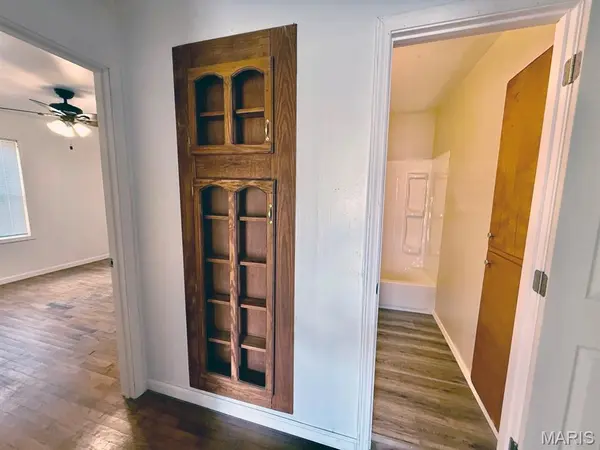 328 W Oak ST, Dexter, MO 63841