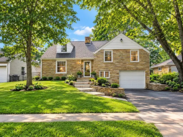 454 N Commonwealth AVE, Elgin, IL 60123