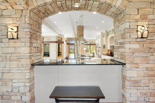 9401 Elm CT, Prior Lake, MN 55372