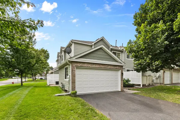 502 Mariner WAY, Woodbury, MN 55129
