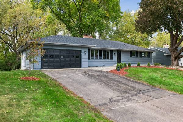 5932 Walnut DR, Edina, MN 55436