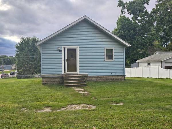 401 1st AVE NW, Byron, MN 55920