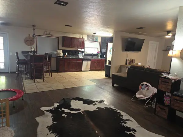205 Mark AVE, Paoli, OK 73074