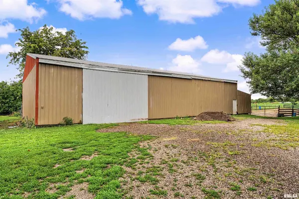 7789 N WILDLIFE DR, Hopedale, IL 61747
