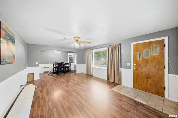 708 S MAIN ST, Morton, IL 61550