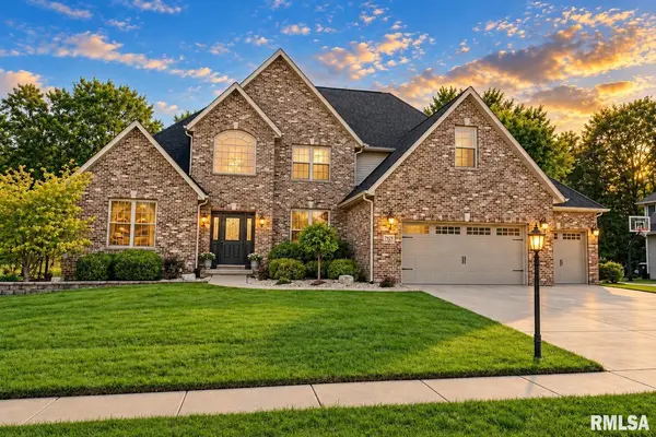 1825 AUTUMN RDG, Washington, IL 61571