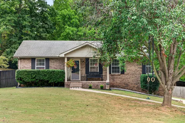 1252 Cottonwood Dr, Clarksville, TN 37040