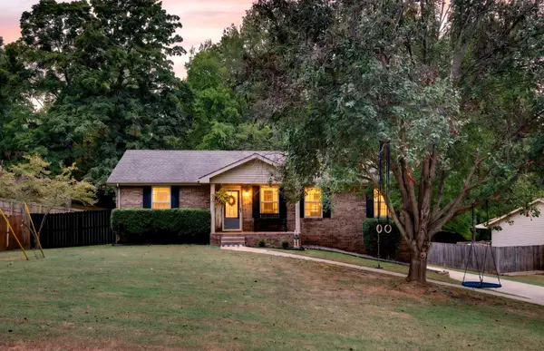 1252 Cottonwood Dr, Clarksville, TN 37040