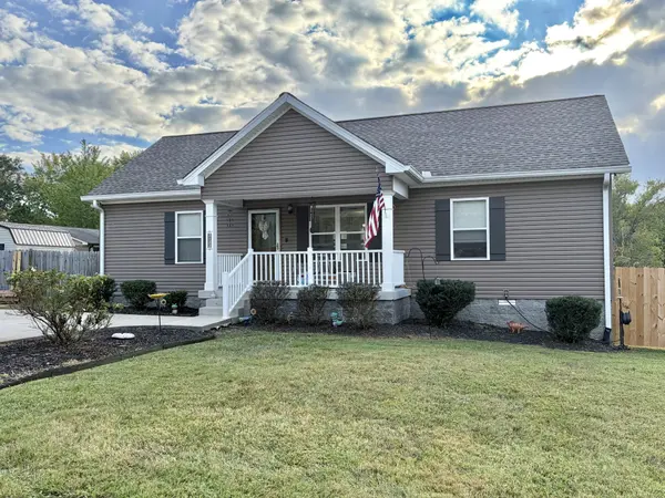 2122 Webster St, Greenbrier, TN 37073